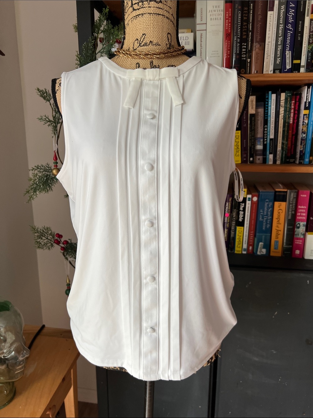 Karl Lagerfeld White Sleeveless Pleated Front Button Blouse